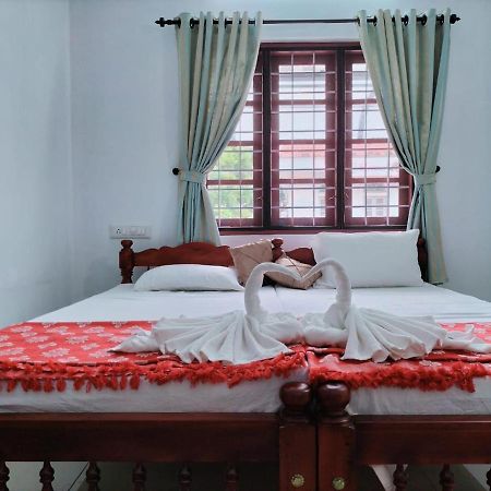 Joseys Homestay Kochi Buitenkant foto