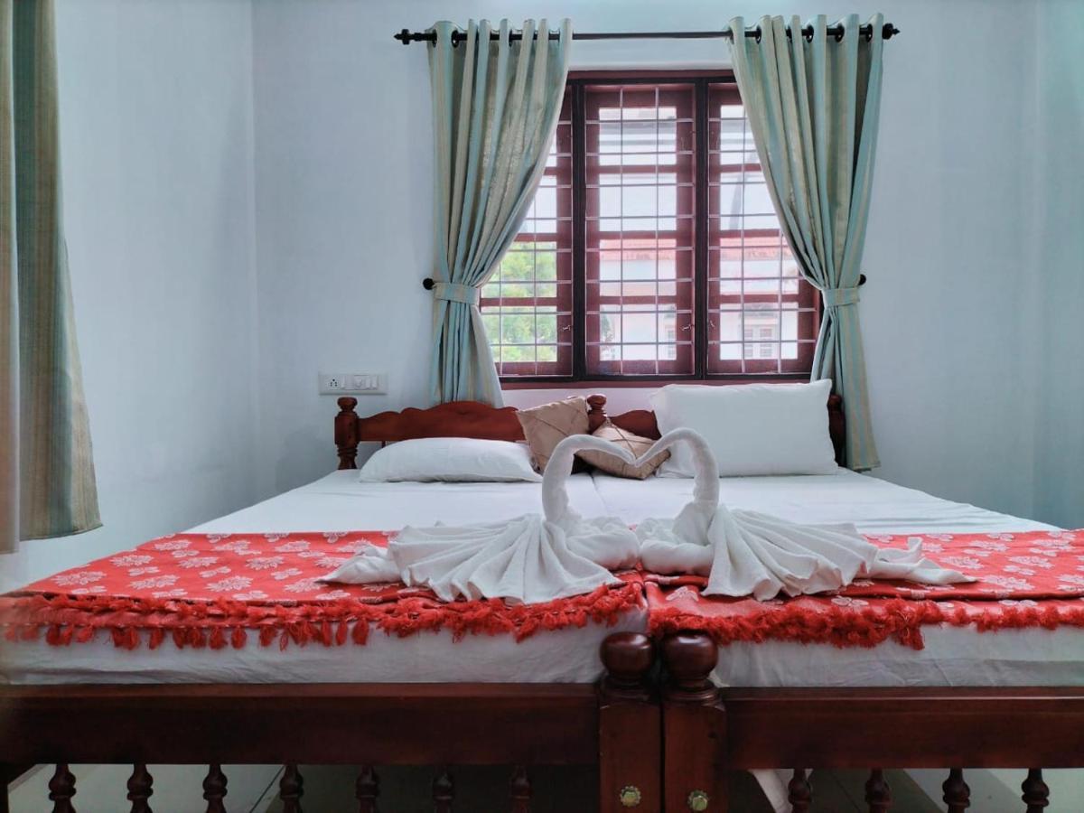 Joseys Homestay Kochi Buitenkant foto