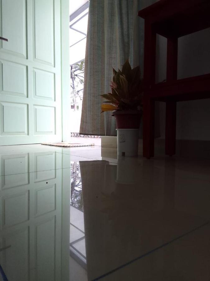 Joseys Homestay Kochi Buitenkant foto